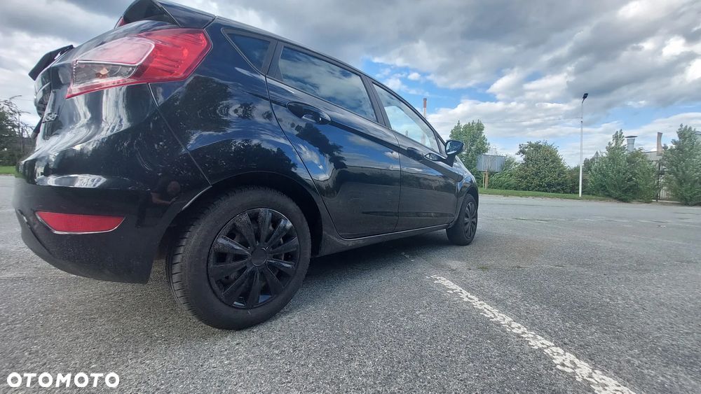 Ford Fiesta - 9