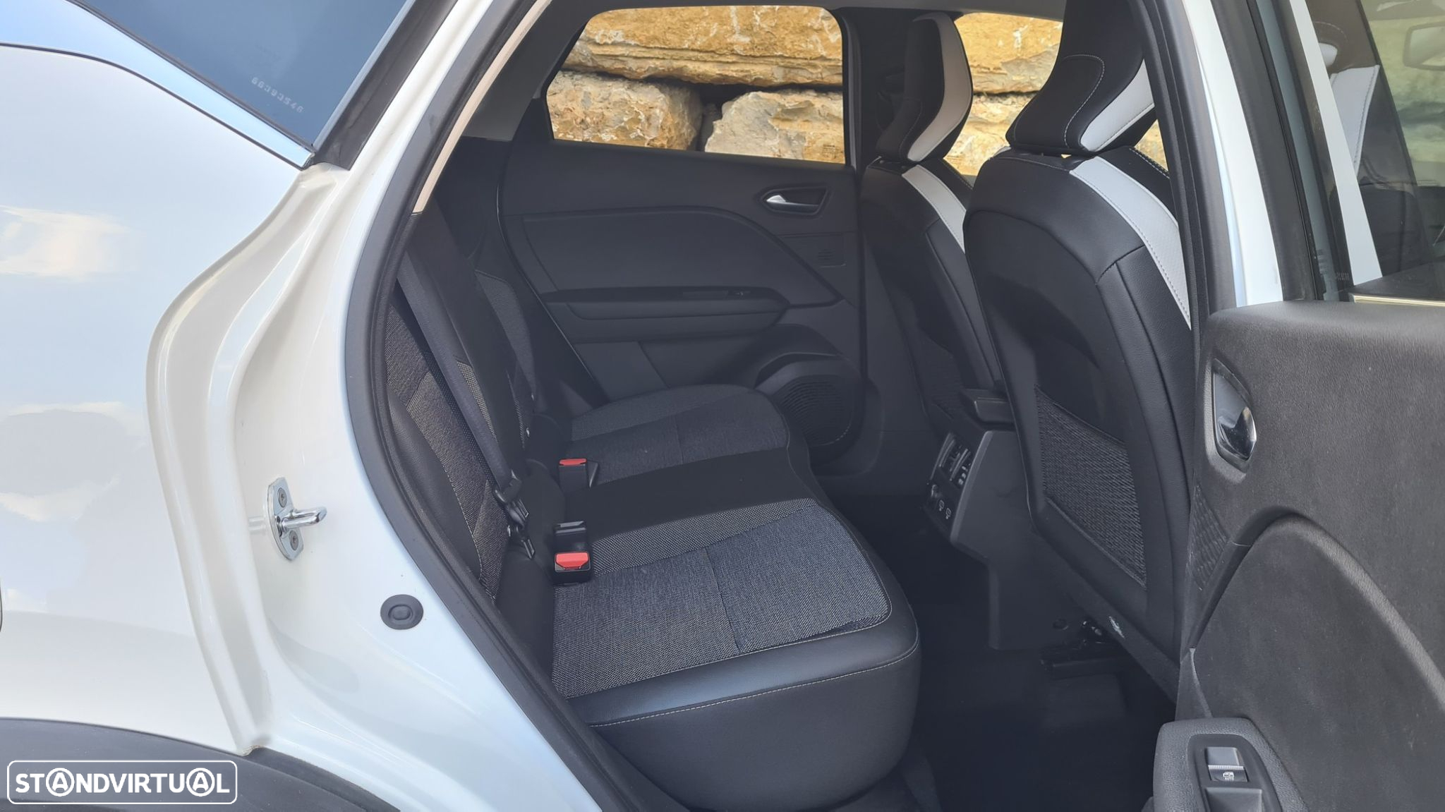 Renault Captur 1.6 E-Tech Plug-In Intens - 46