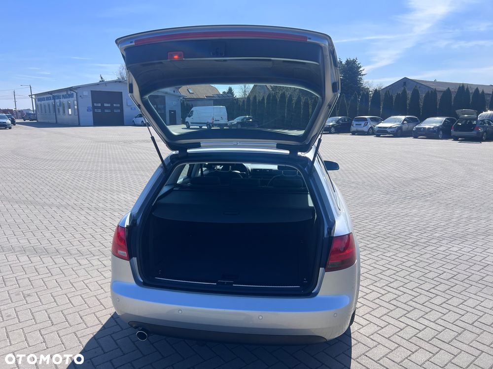 Audi A4 Avant - 14