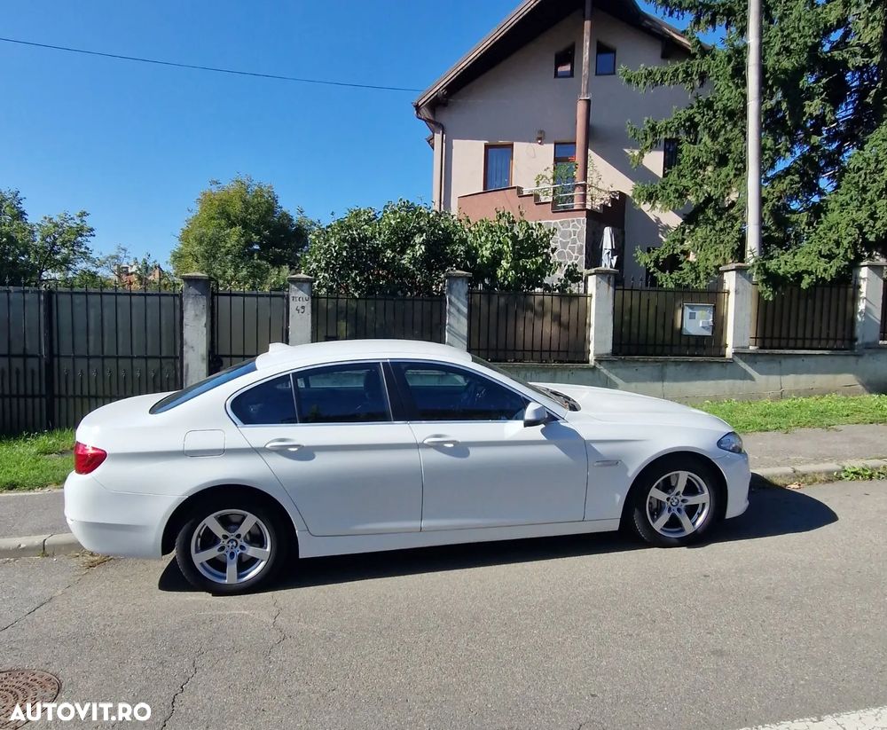 BMW Seria 5 525d xDrive AT - 6