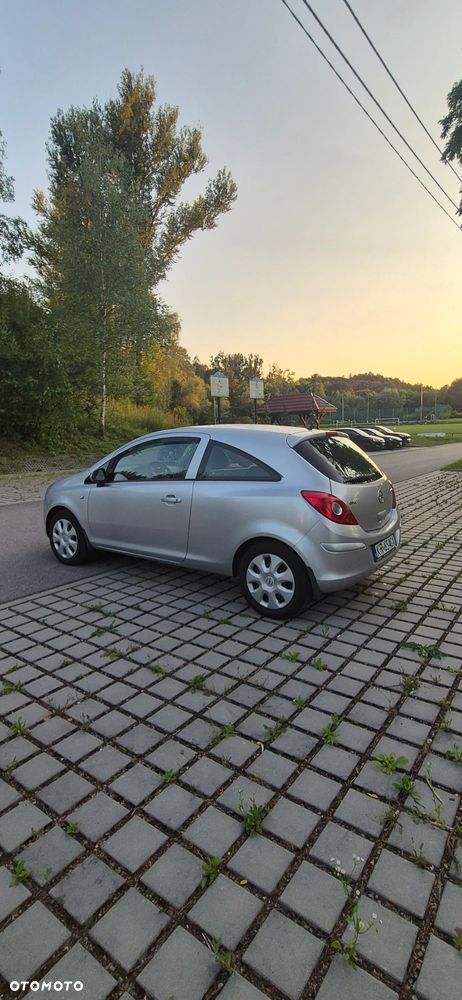 Opel Corsa 1.2 16V Cosmo - 8