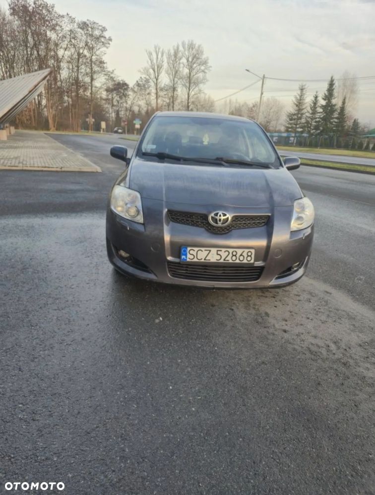 Toyota Auris 2.0 D-4D Luna - 1