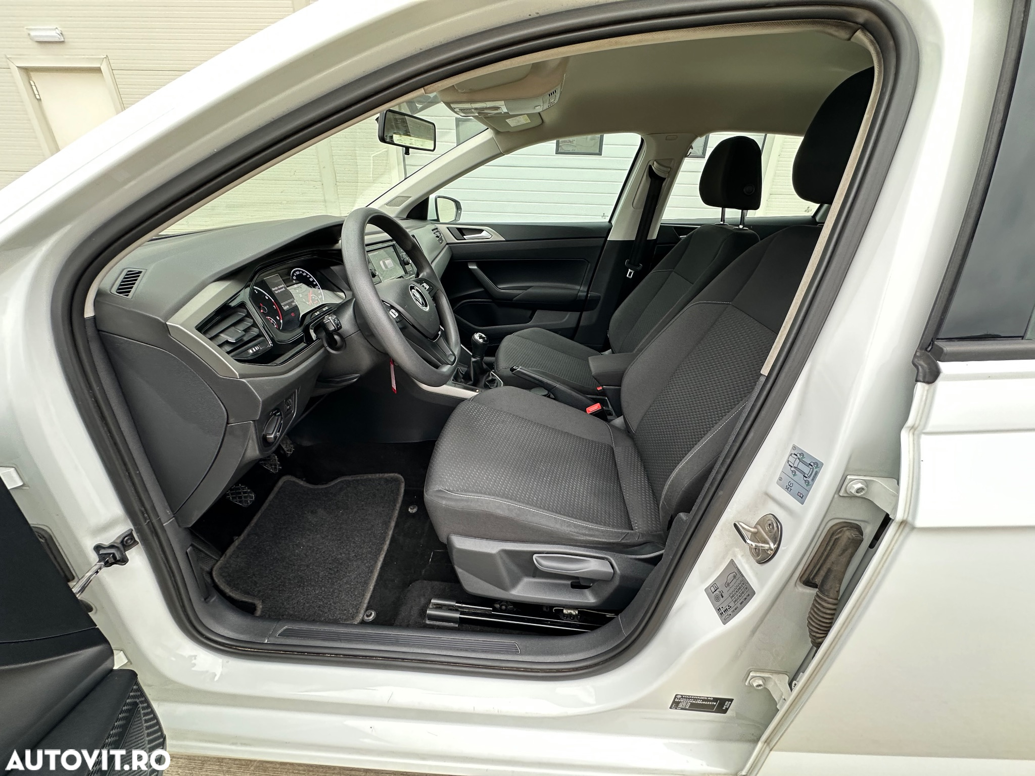 Volkswagen Polo 1.0 TSI Comfortline - 4