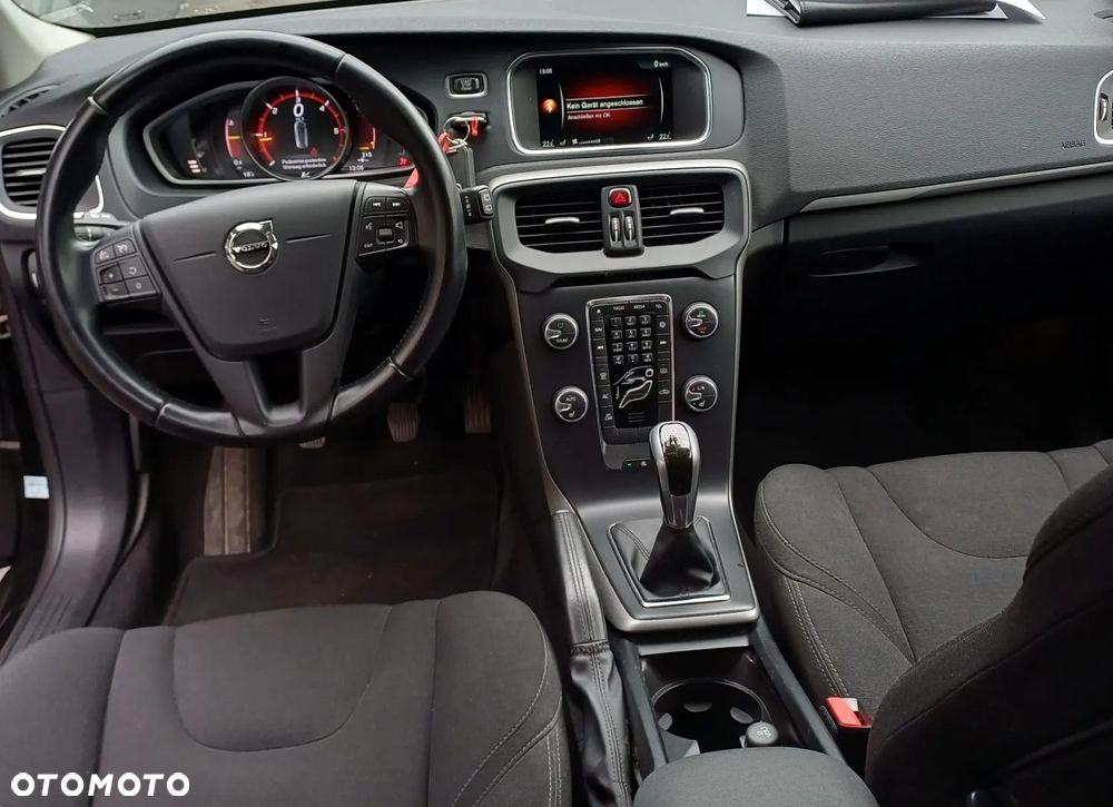 Volvo V40 D2 - 9