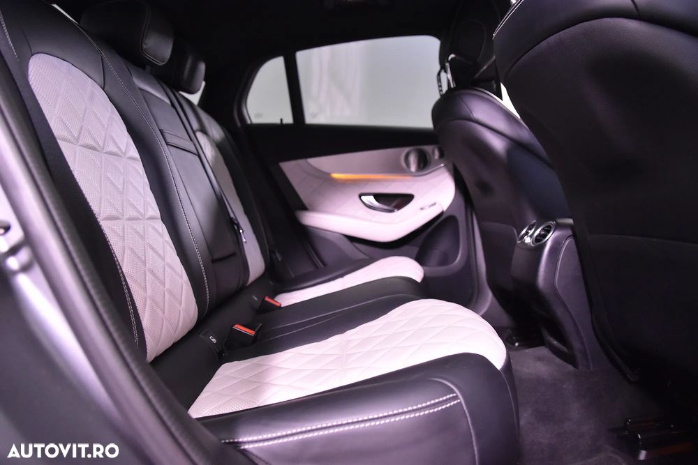Mercedes-Benz GLC Coupe 300 4MATIC - 12