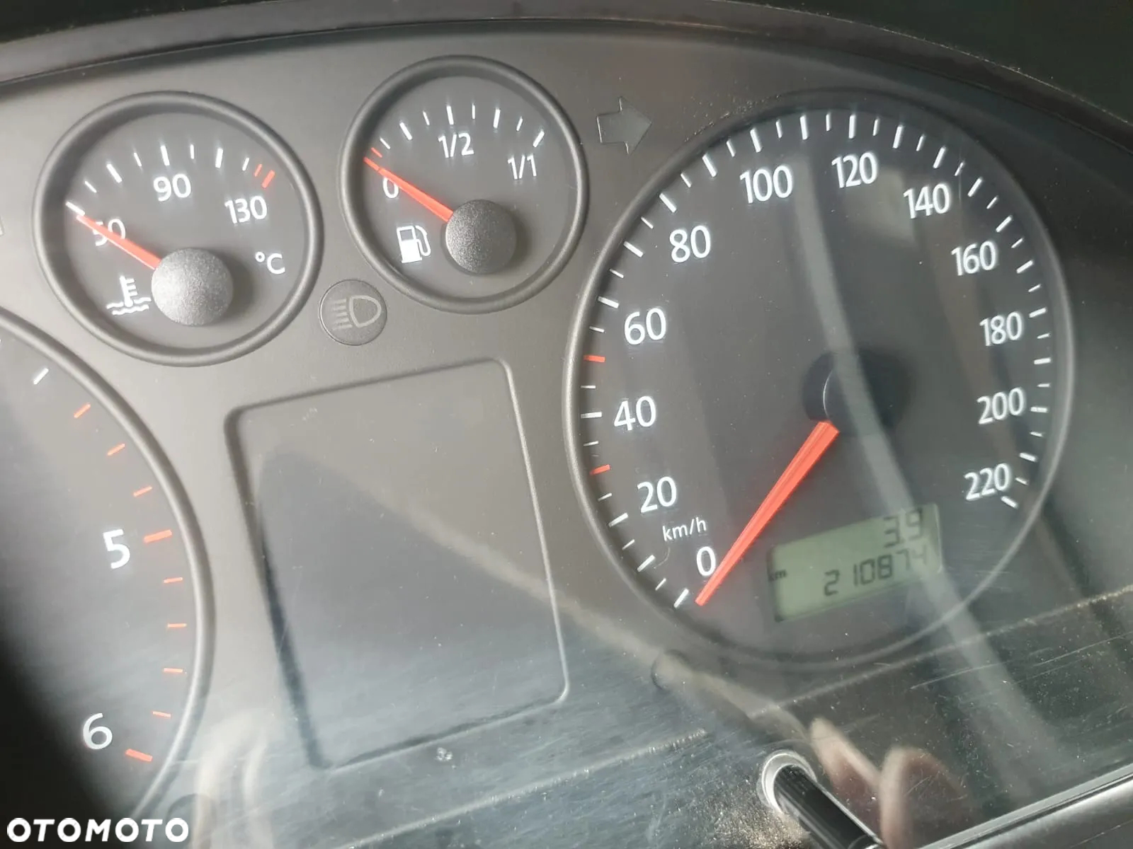 Volkswagen Transporter - 8
