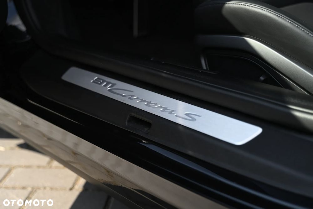 Porsche 911 Carrera S - 32