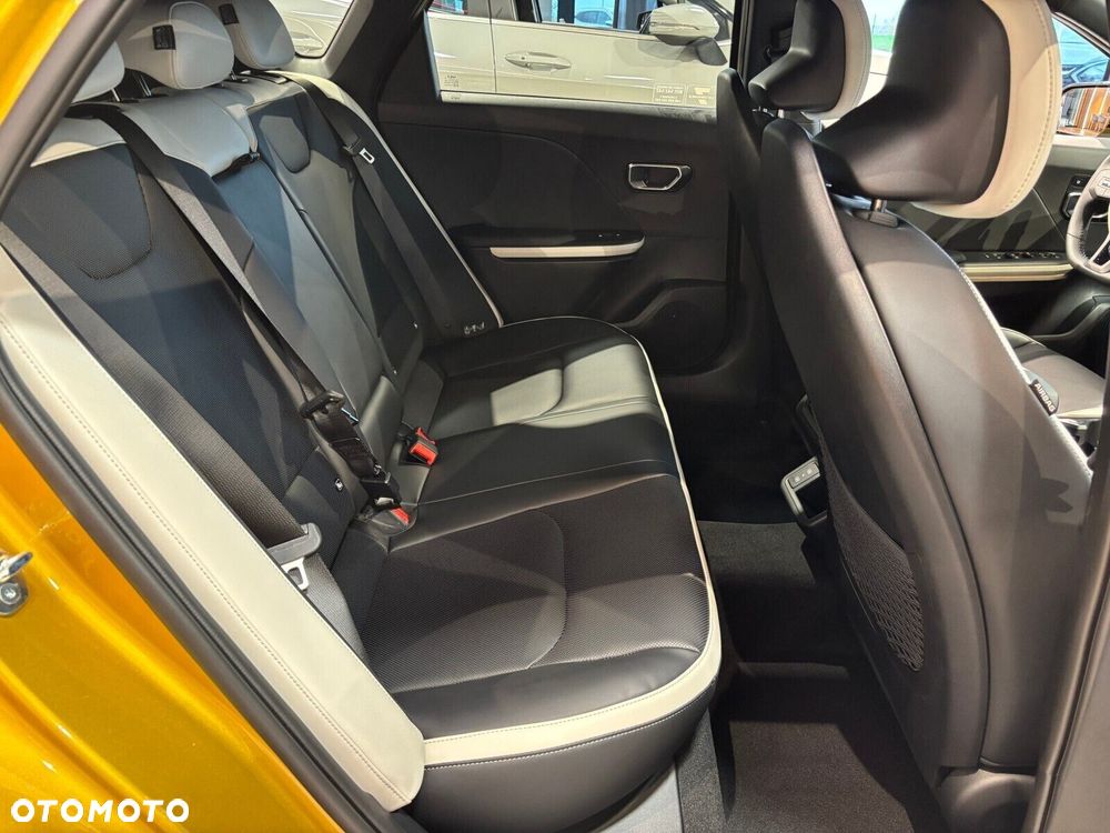 Kia K4 - 17