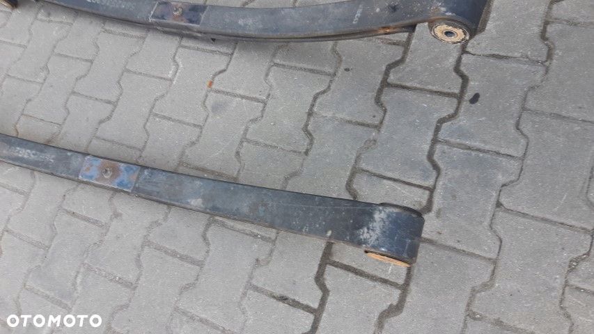 Iveco Daily IV Resor tył 2 pióra 5802536207 - 4