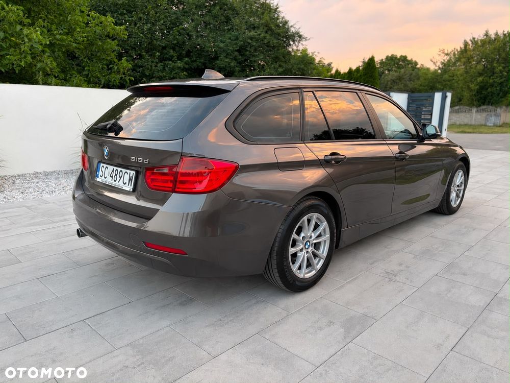 BMW Seria 3 318d DPF - 4