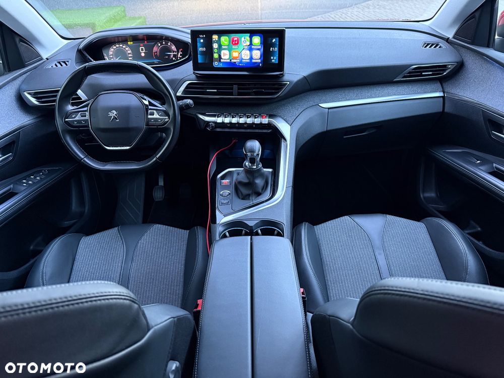 Peugeot 5008 - 8