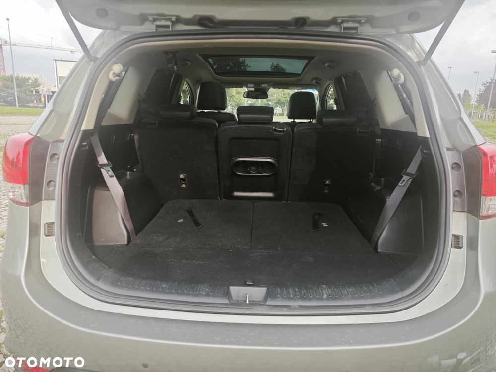 Kia Carens 1.7 CRDi XL 7os - 13