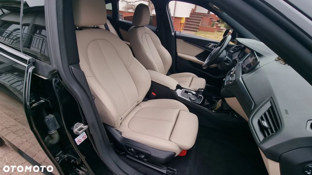 BMW Seria 2 218i M Sport - 29