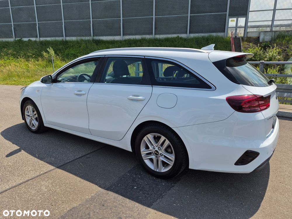Kia Ceed 1.6 CRDi Platinum Edition - 24