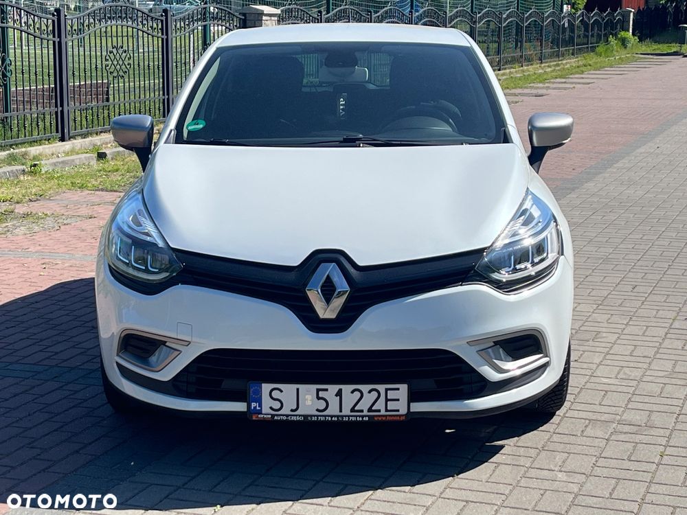 Renault Clio - 8