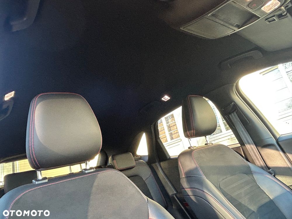 Ford Kuga 1.5 EcoBoost ST-LINE X - 24