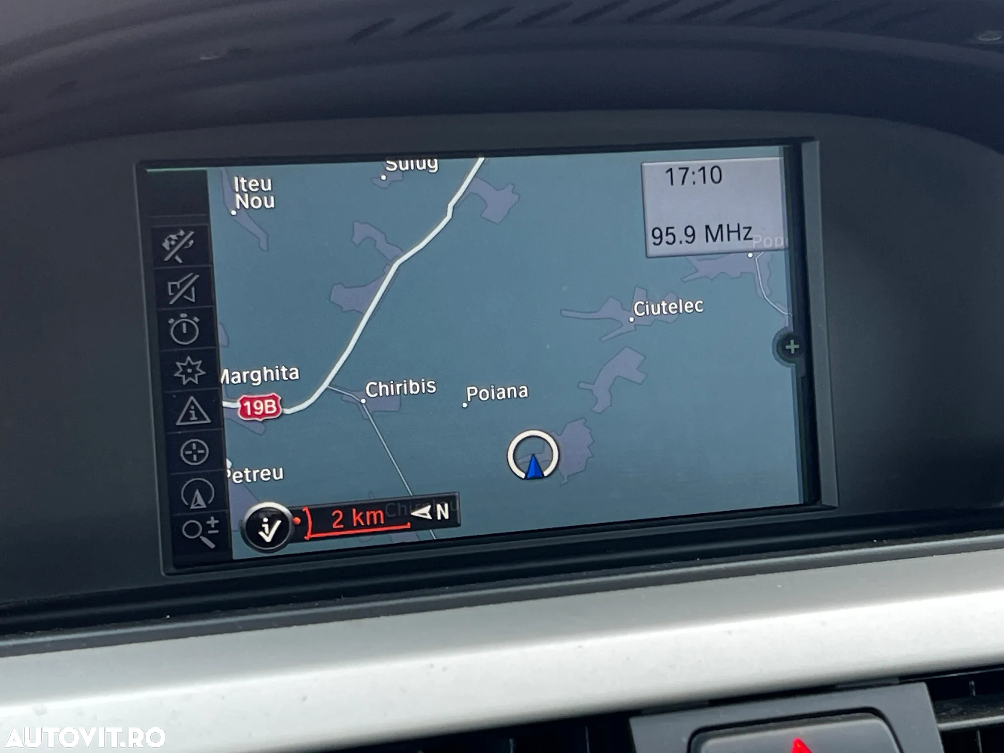 BMW Seria 3 318d DPF Touring - 21
