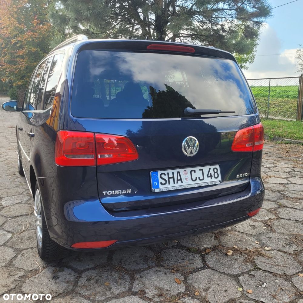 Volkswagen Touran 2011 photo 5