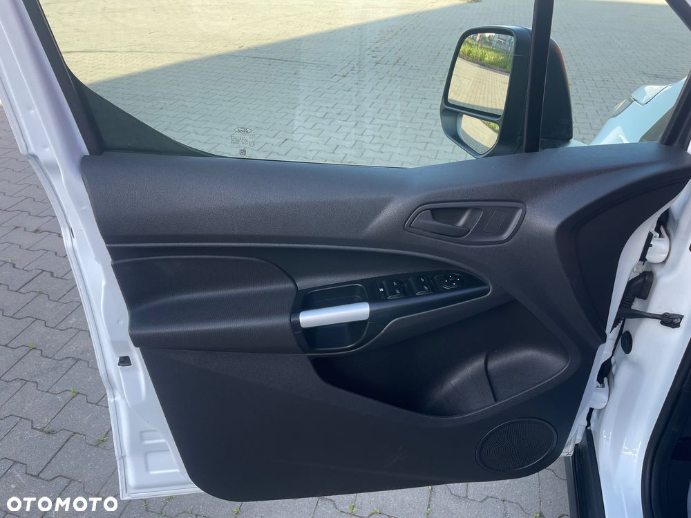 Ford Transit Connect - 9