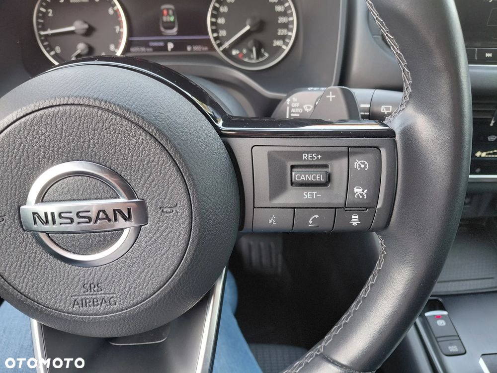 Nissan Qashqai 1.3 DIG-T N-Connecta DCT - 15