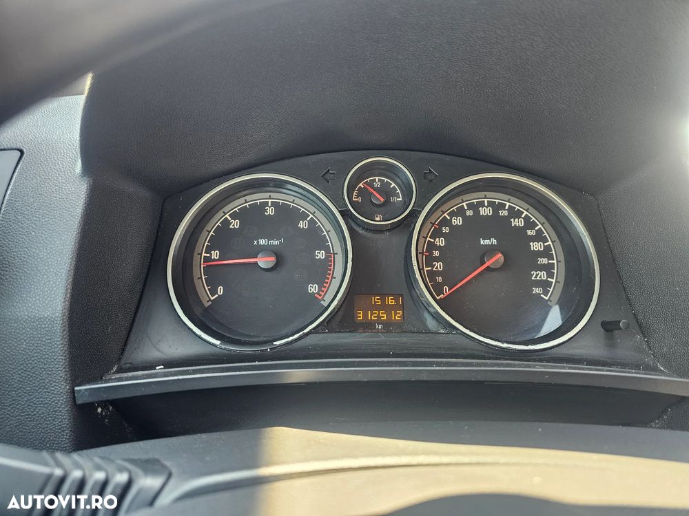 Opel Zafira 1.9 CDTI - 8