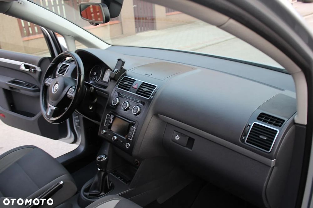 Volkswagen Touran 2.0 TDI DPF Life - 21