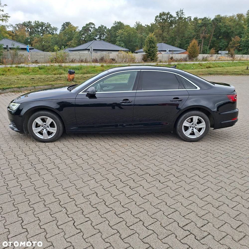 Audi A4 Limousine - 17