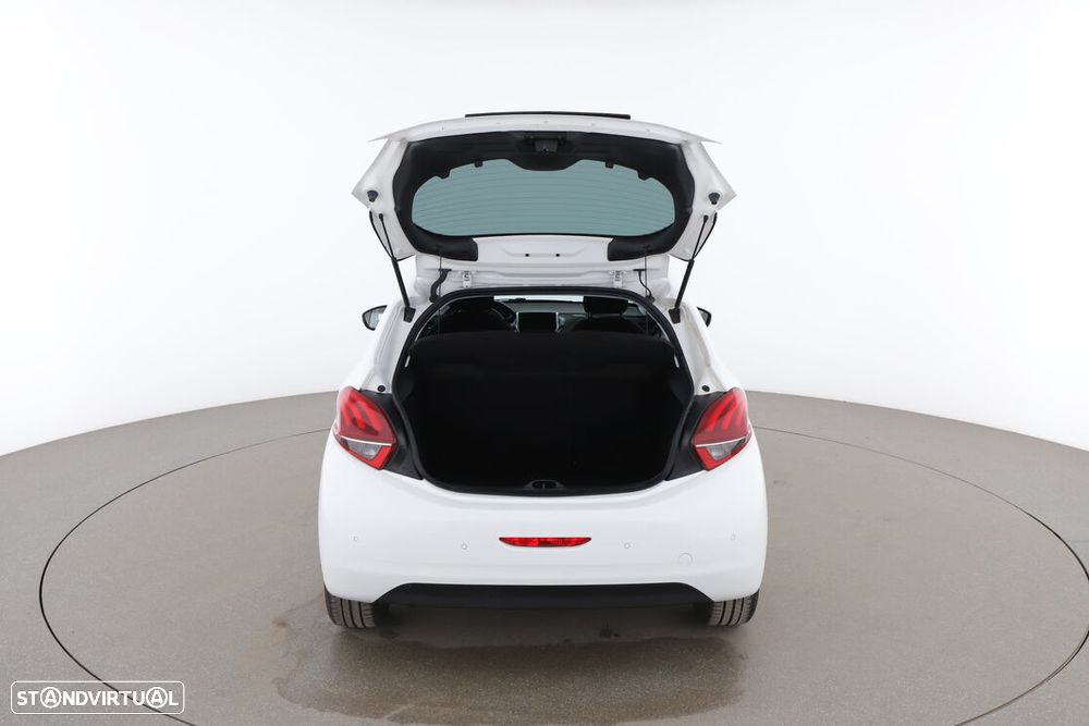 Peugeot 208 1.5 BlueHDi Signature - 21