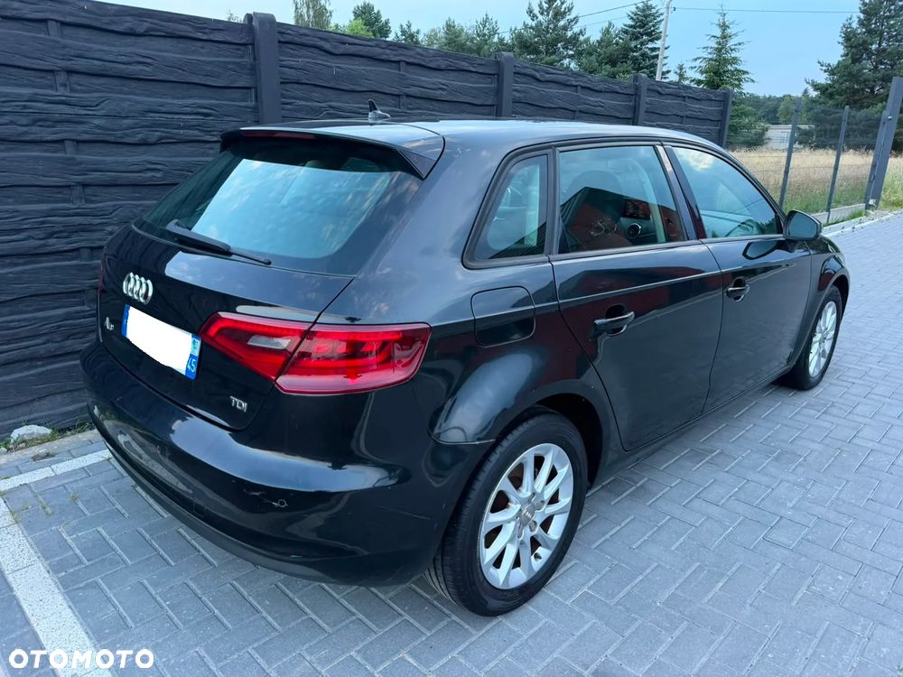 Audi A3 Sportback 2.0 TDI S tronic - 3
