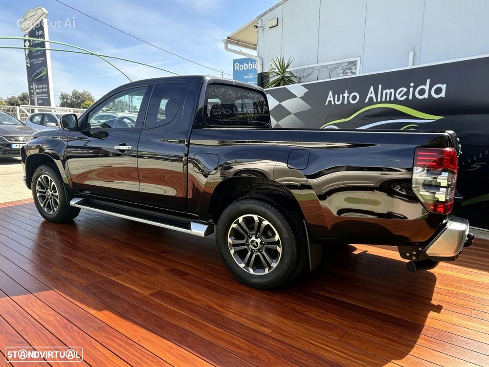 Mitsubishi L200 2.3 DI-D Strakar Club Evolution 4WD IVA DEDUTIVEL - 5