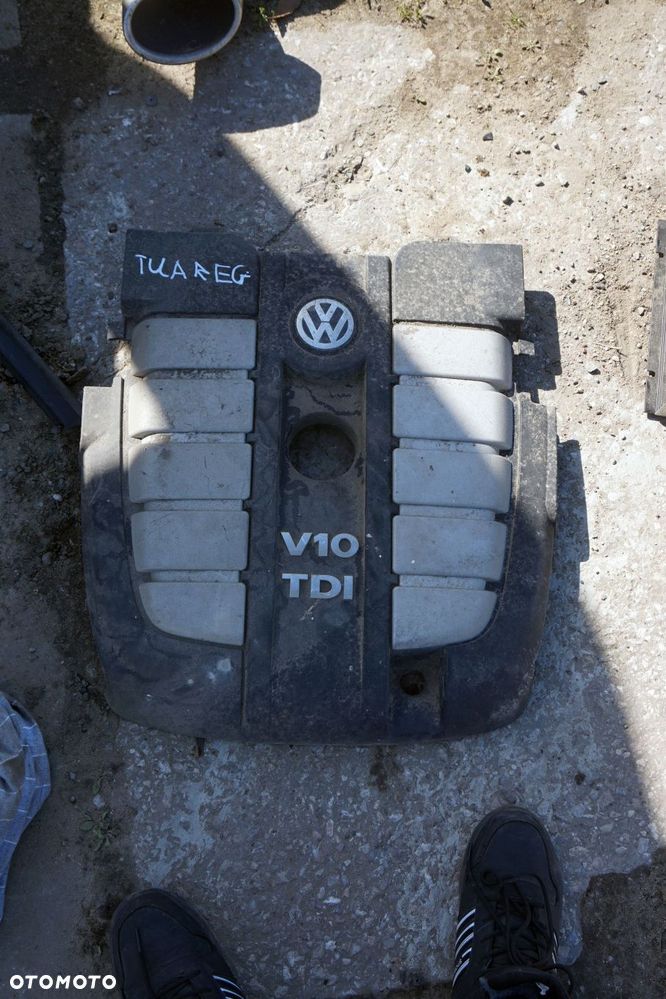 OSŁONA POKRYWA SILNIKA TOUAREG I 7L  VOLKSWAGEN 2002-2010 - 1