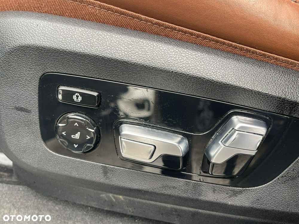 BMW X7 M60i xDrive - 14