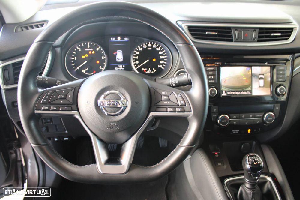 Nissan Qashqai 1.5 dCi N-Connecta J18 - 7