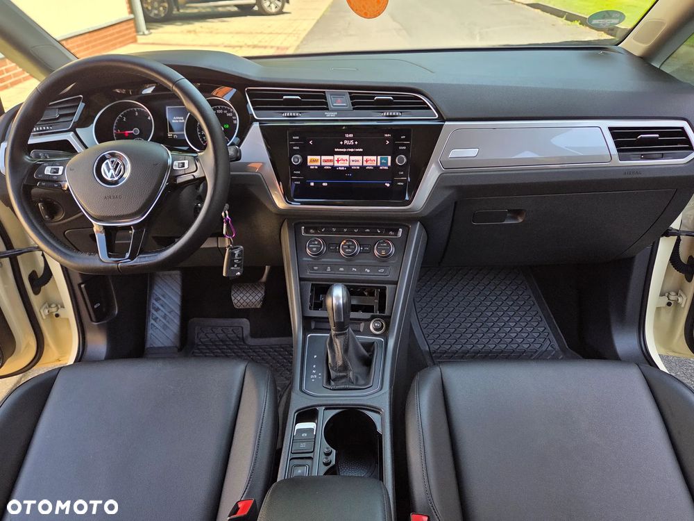 Volkswagen Touran 2.0 TDI SCR DSG Trendline - 21