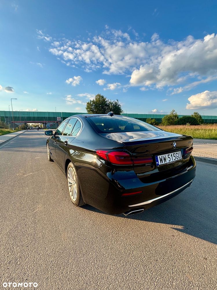 BMW Seria 5 520i Luxury Line - 8