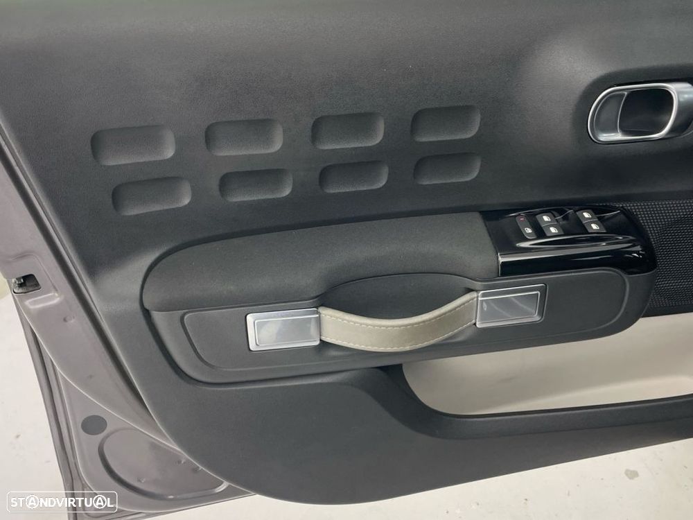 Citroën C3 1.2 PureTech C-Series - 17