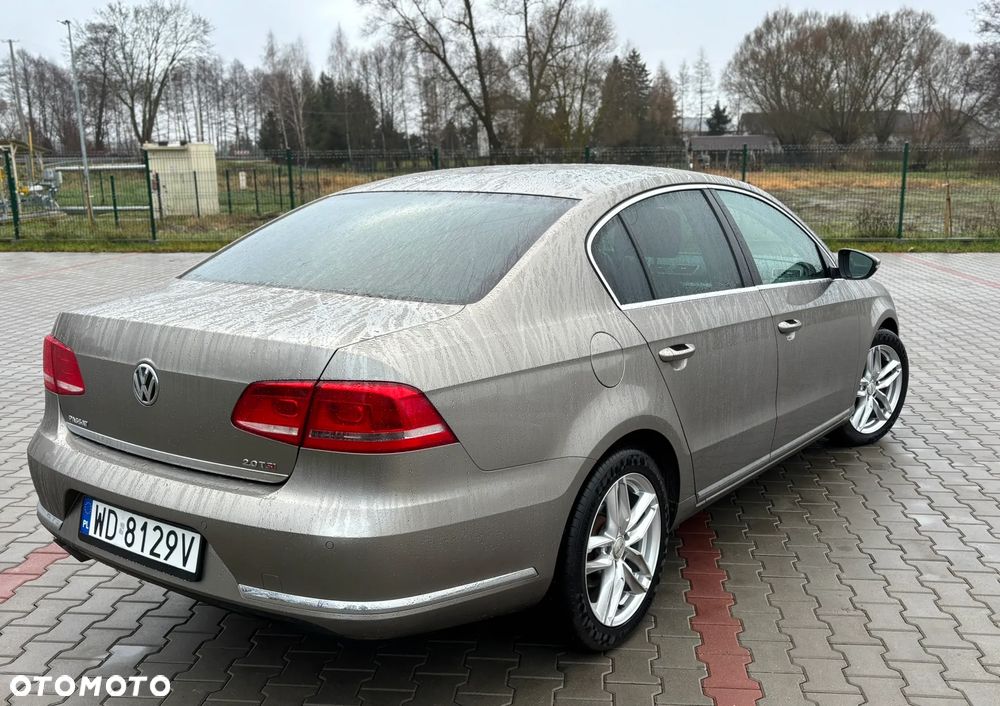 Volkswagen Passat - 7