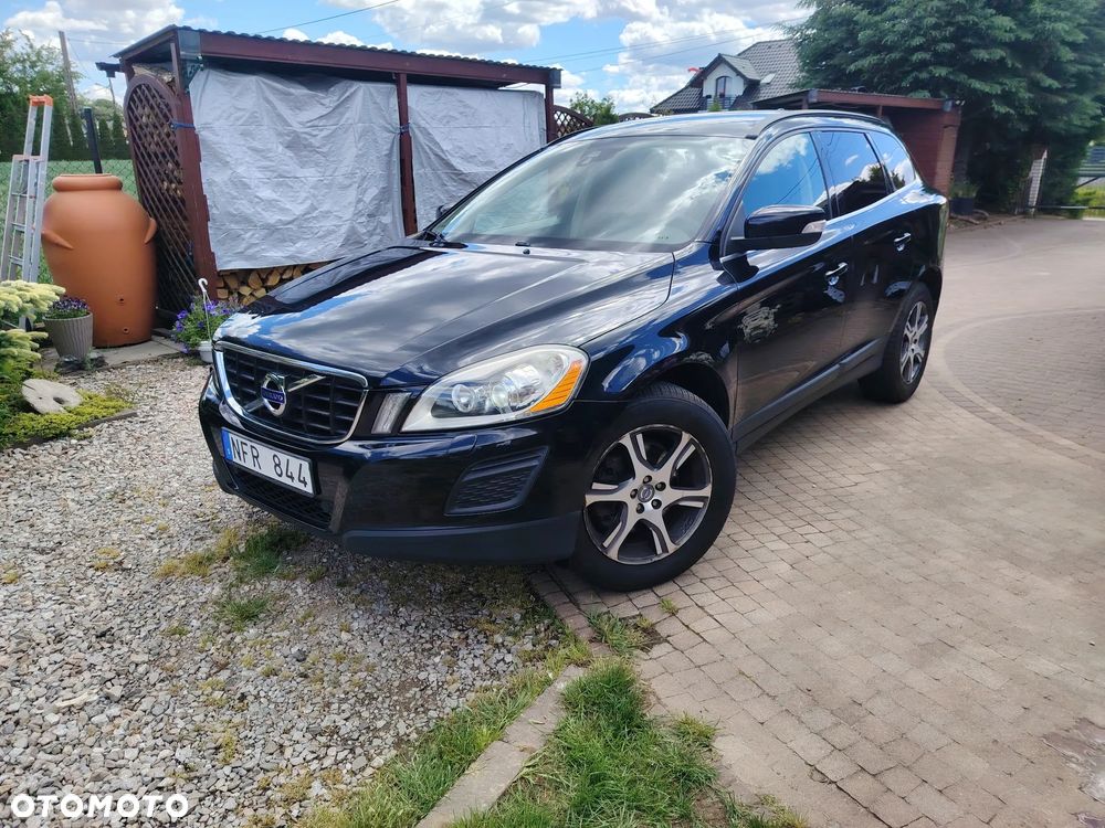 Volvo XC 60 D4 Momentum - 1