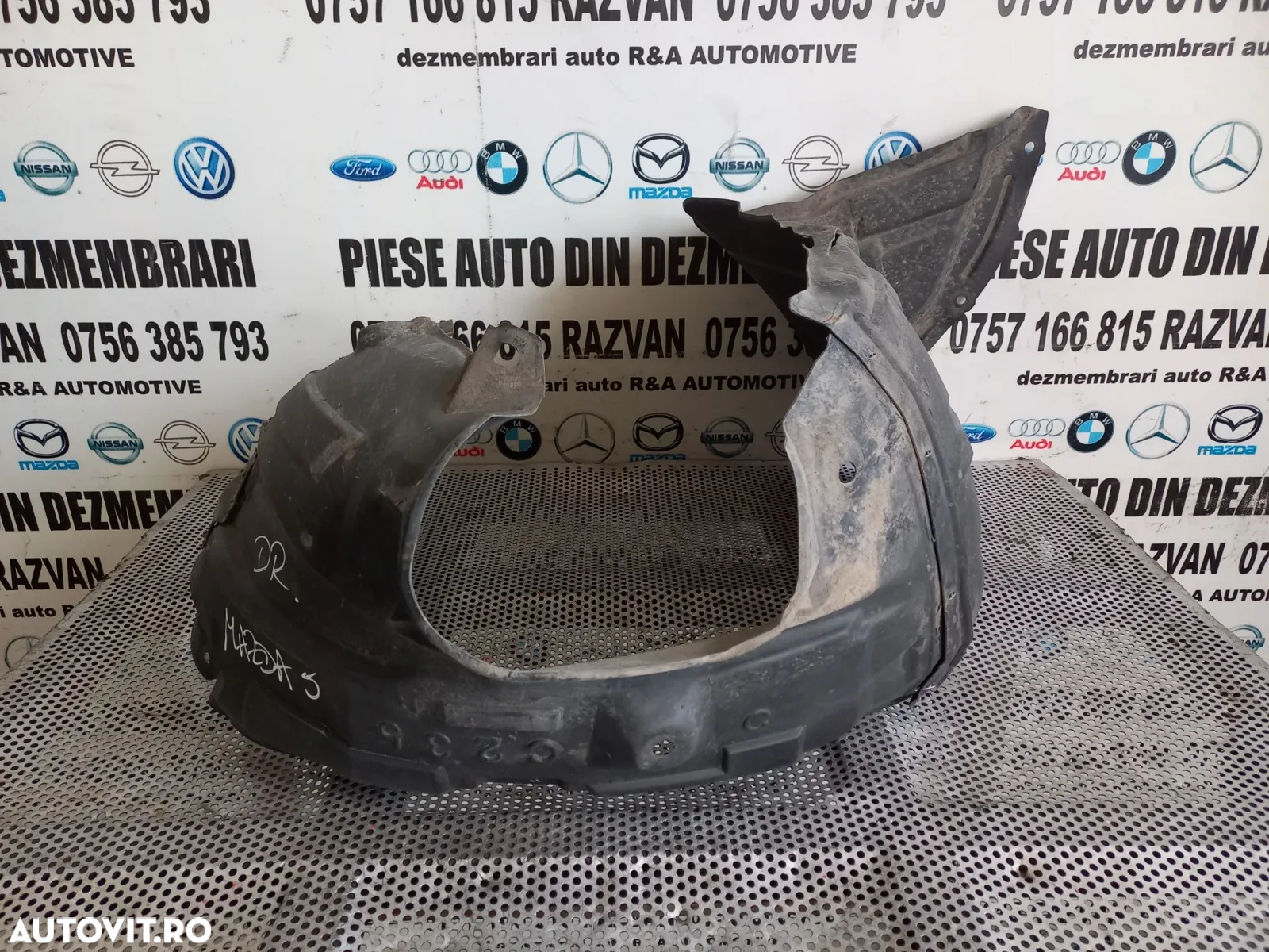 Carenaj Aparatoare Noroi Roata Dreapta Fata Mazda 5 An 2005-2006-2007-2008-2009-2010 Carenaj Mazda - 5