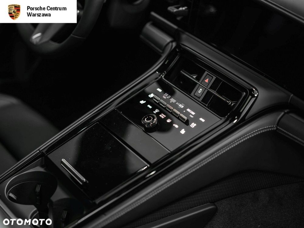 Porsche Panamera - 17