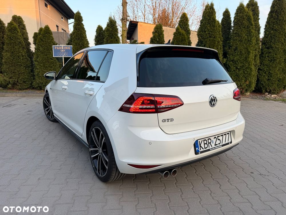 Volkswagen Golf - 7