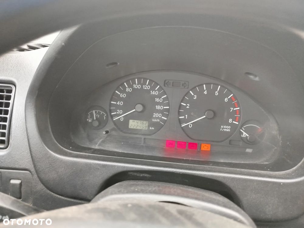 Mitsubishi Space Star 1.6 Comfort - 4