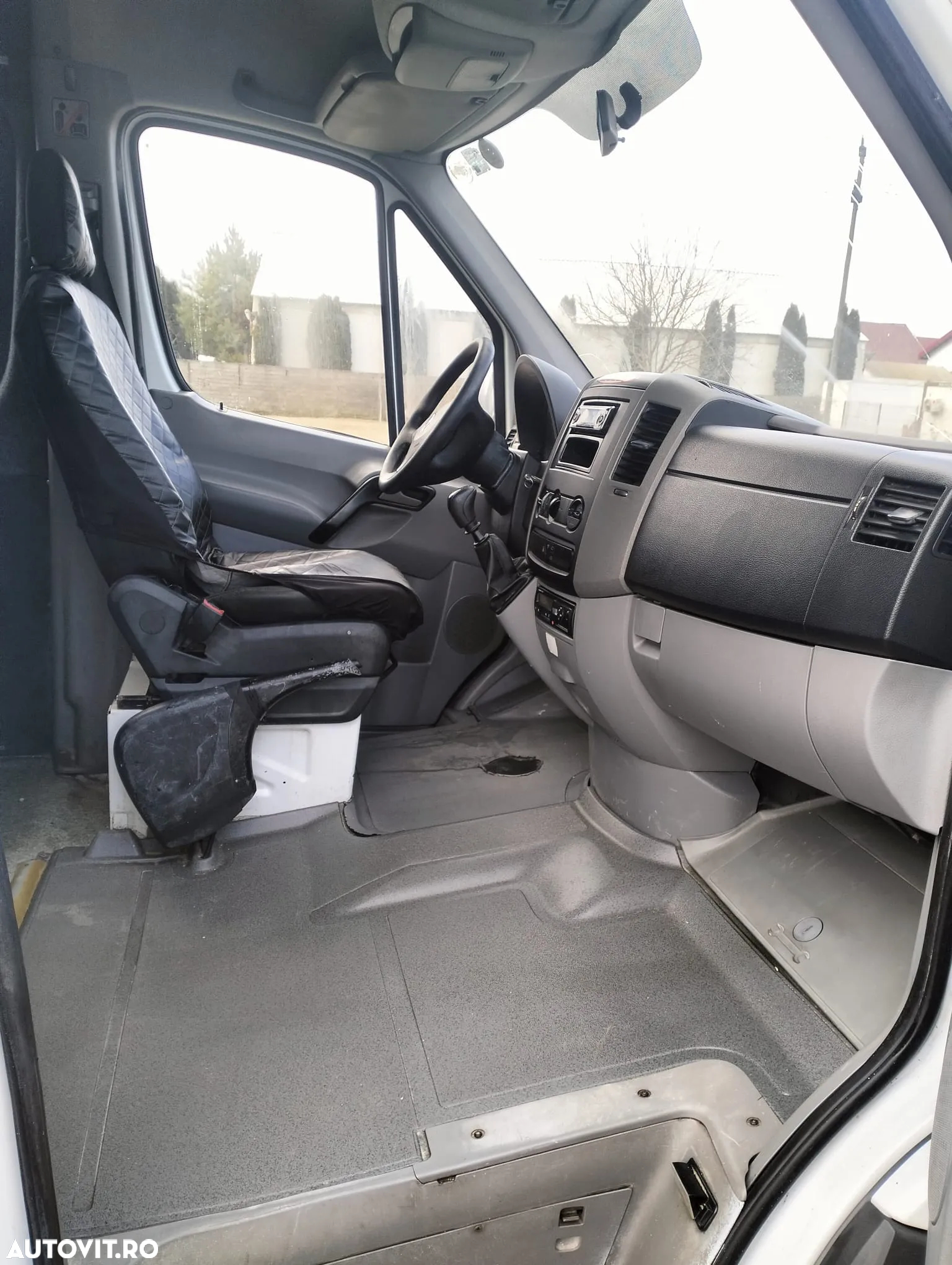 Mercedes-Benz Sprinter - 9