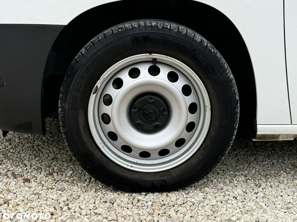 Toyota Proace City - 9