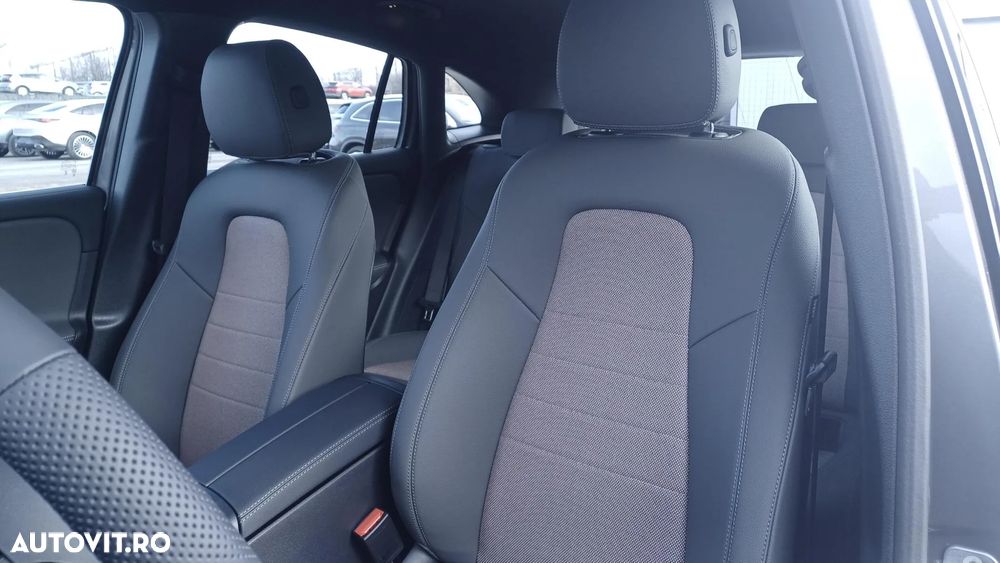 Mercedes-Benz EQA 300 4MATIC - 12