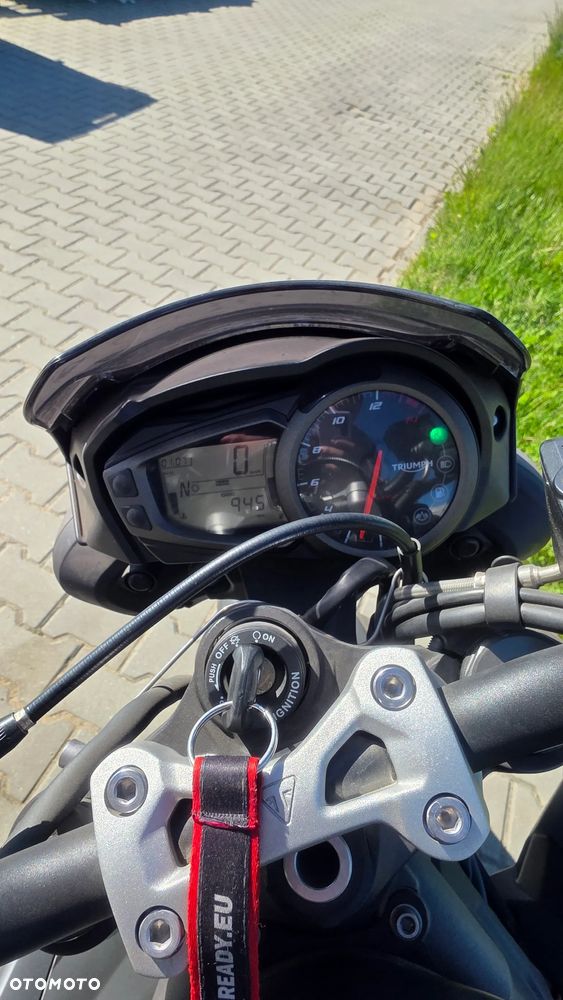 Triumph Street Triple - 4