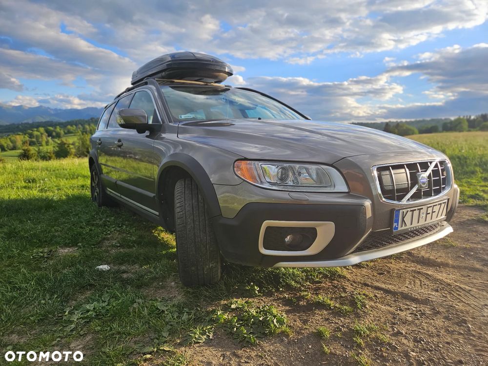 Volvo XC 70 - 1