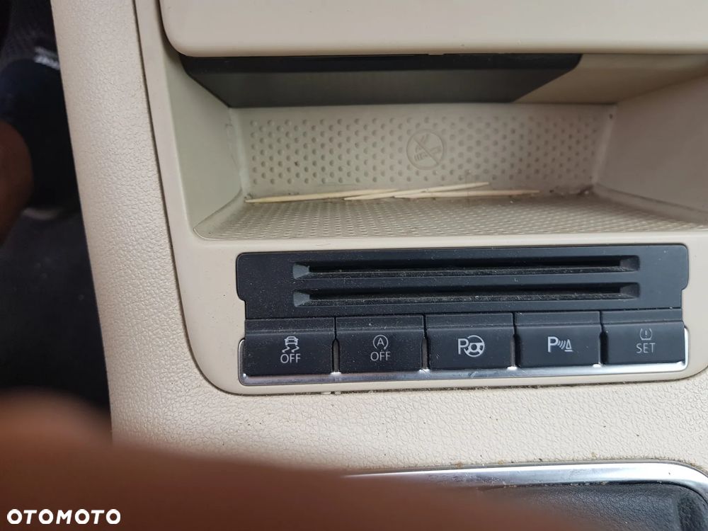 Volkswagen Tiguan - 5