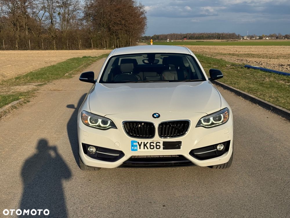 BMW Seria 2 218d Sport Line - 2