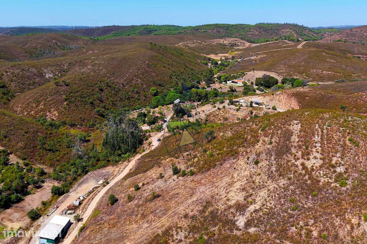 Excelente terreno rústico em Mexilhoeira Grande - Pereira– Portimão - Grande imagem: 2/17